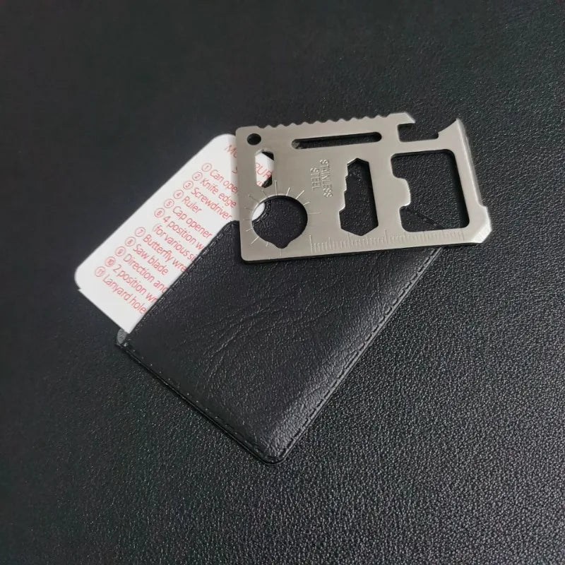 Carte de Survie 11 en 1